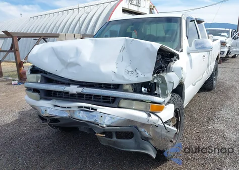 2002 Chevrolet Silverado 1500 Ls from USA, damaged, VIN 2GCEK19T721198151